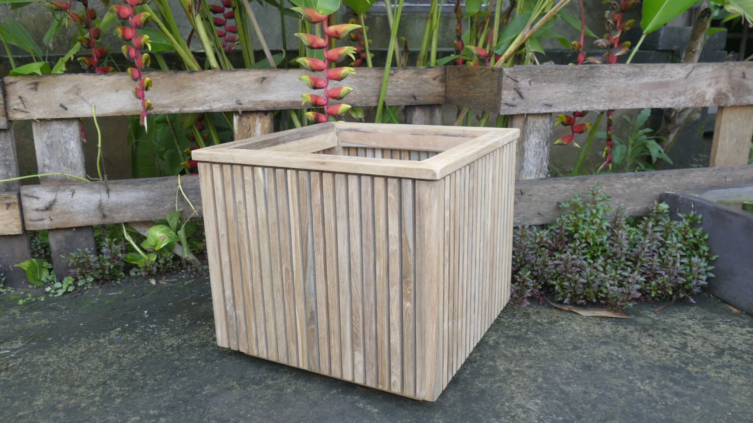 Artikelbild 2 des Artikels “Aarhus - Pflanzkasten, 43 x 43 x 38 cm, Teak “